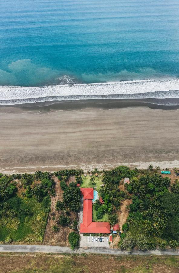 Las Lajas Beach Resort Екстер'єр фото