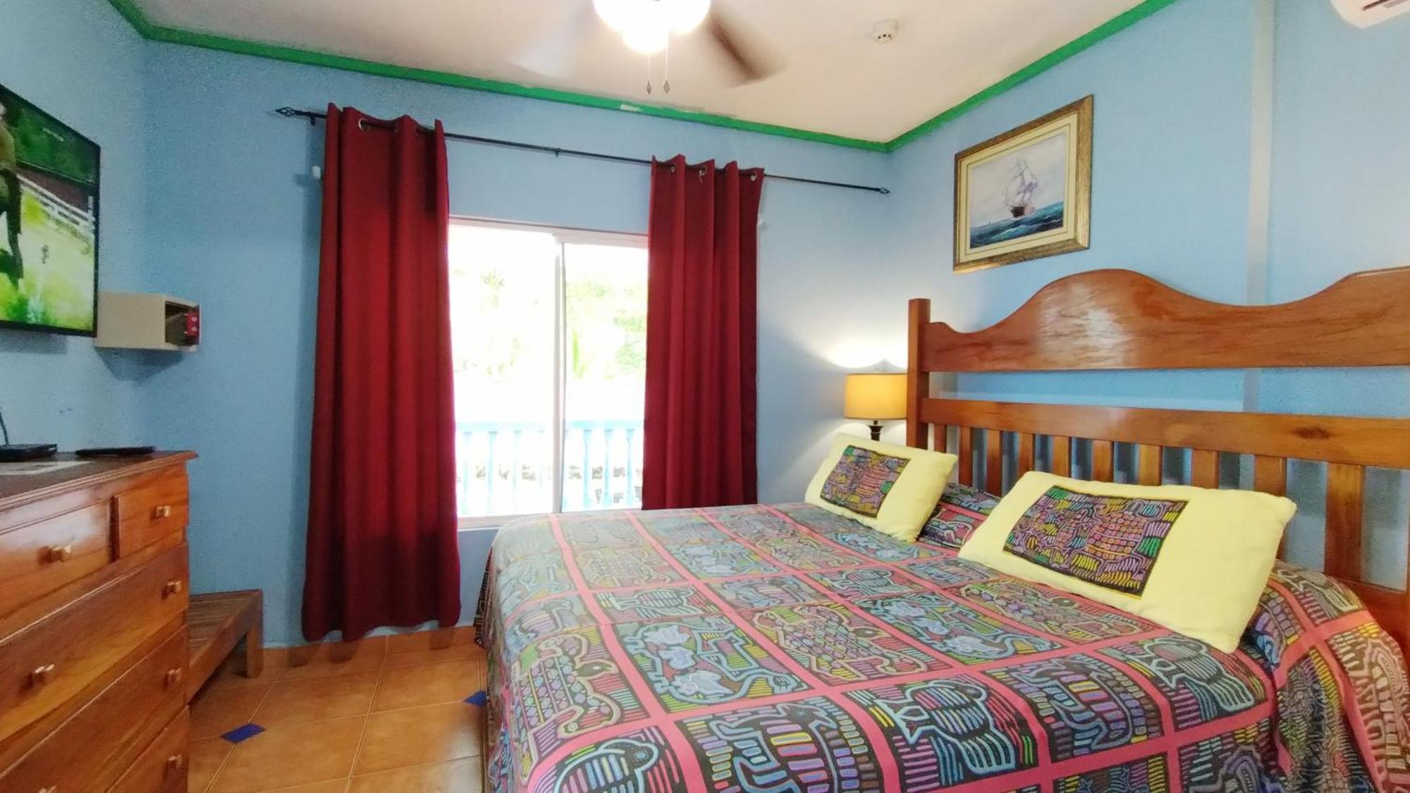 Las Lajas Beach Resort Екстер'єр фото